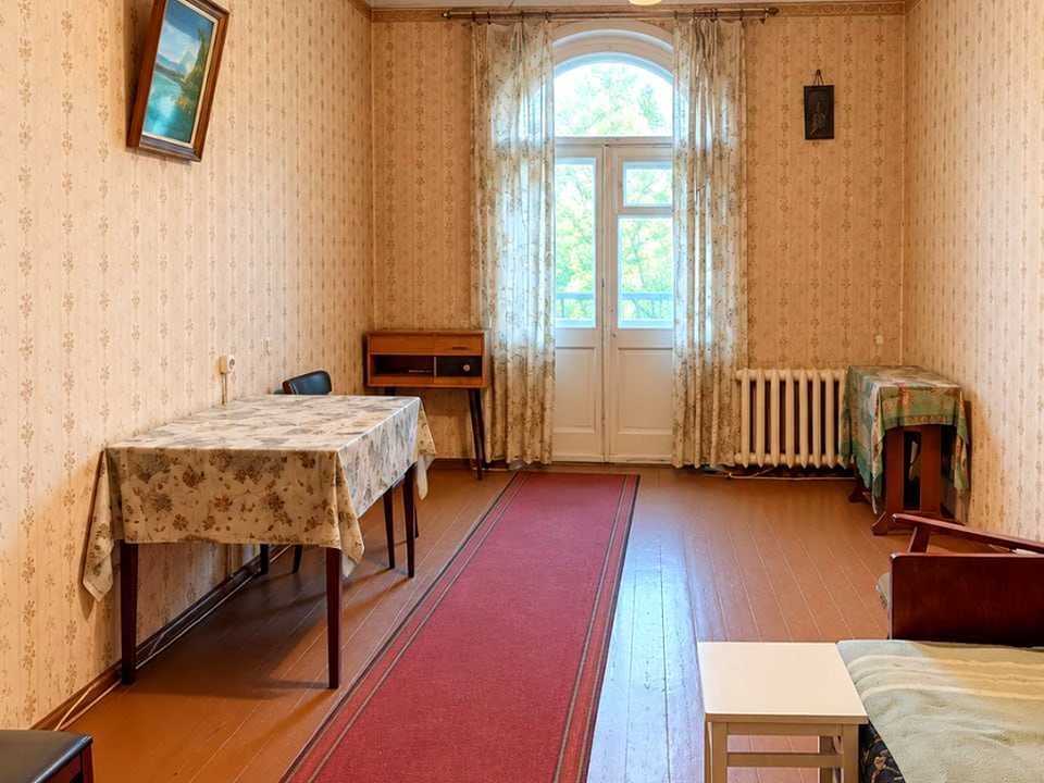 Квартира. Київ, Кловський провулок