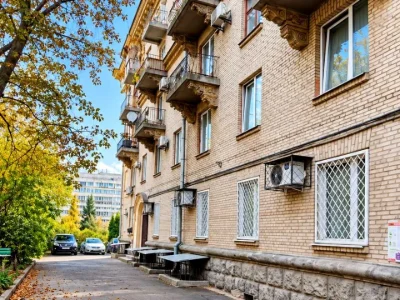 Квартира. Київ, Кловський провулок