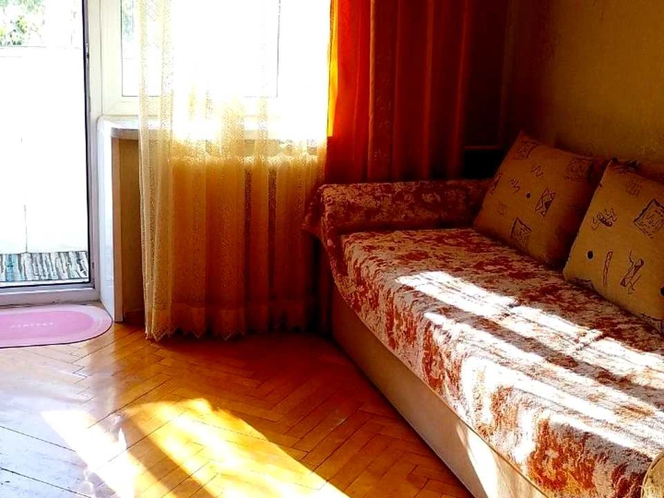 Квартира. Київ, Чорнобильська вулиця