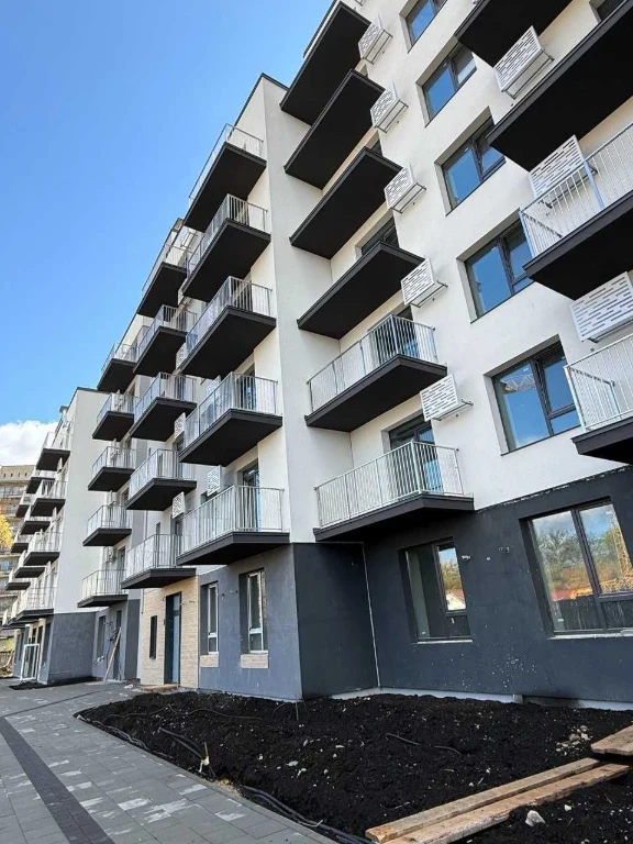 Продається 1-кімнатна квартира в містечку клубного типу