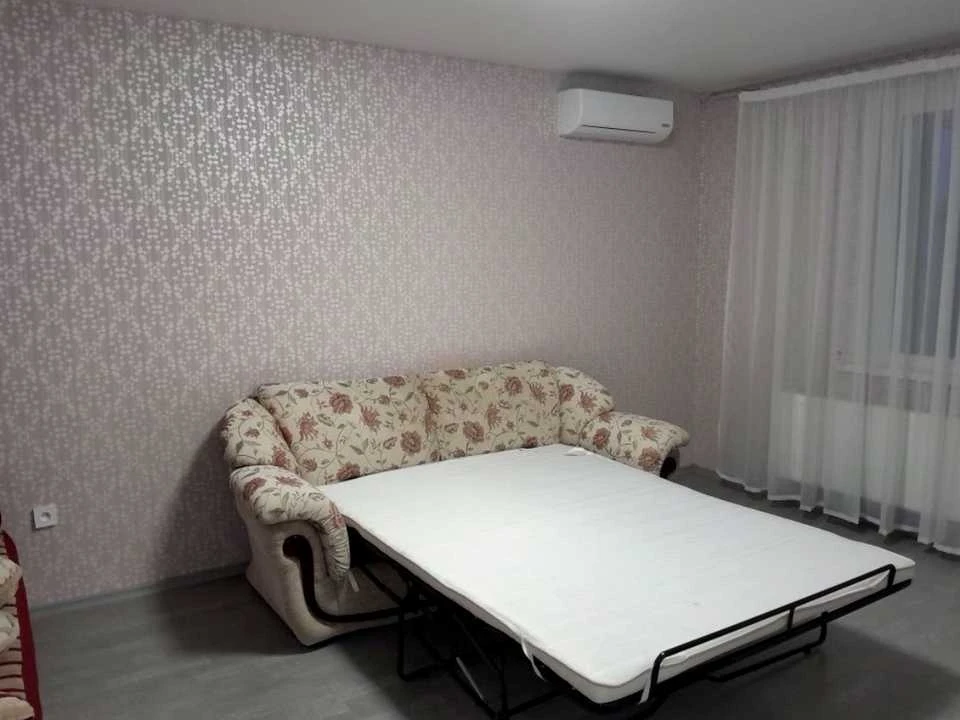 Apartment. Alexander Bidnogo Street, Poltava
