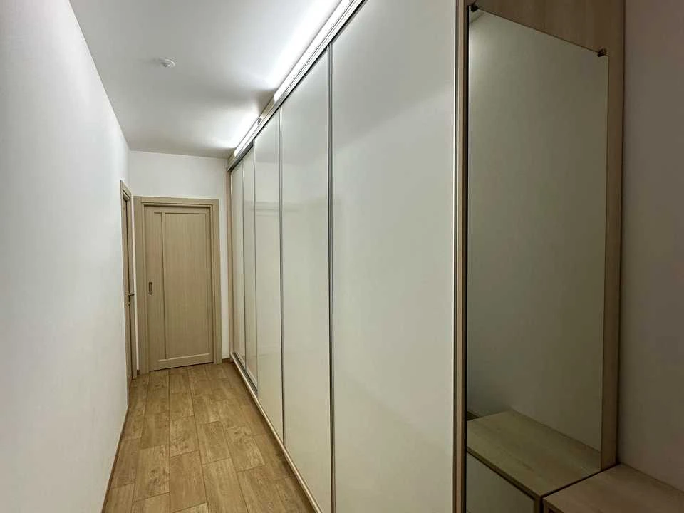 Apartment. Chernivtsi, Heroiv Maydanu Street