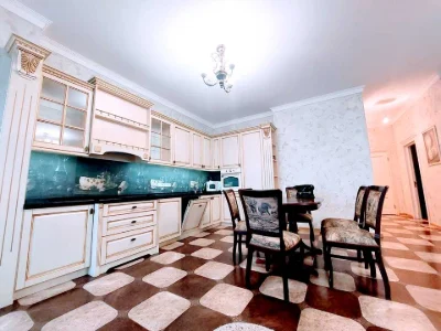 Apartment. Zhylianska St., Kyiv