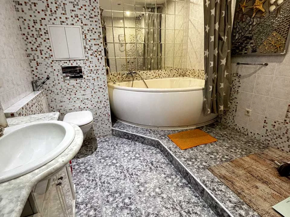 Apartment. Boris Hmyri Street, Kyiv