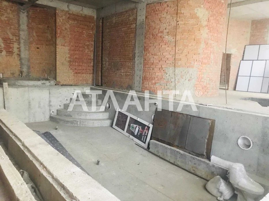 I will sell a house on a plot of 11 acres in the resort area of Odessa Fra