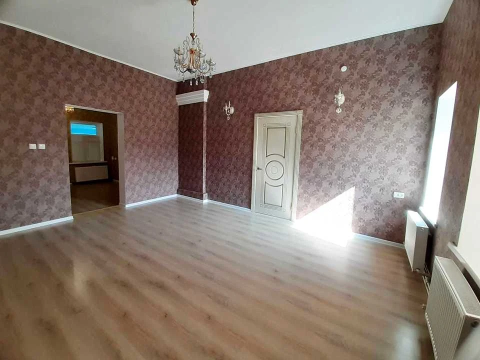 Дом. Дніпро, Зоопаркова вулиця