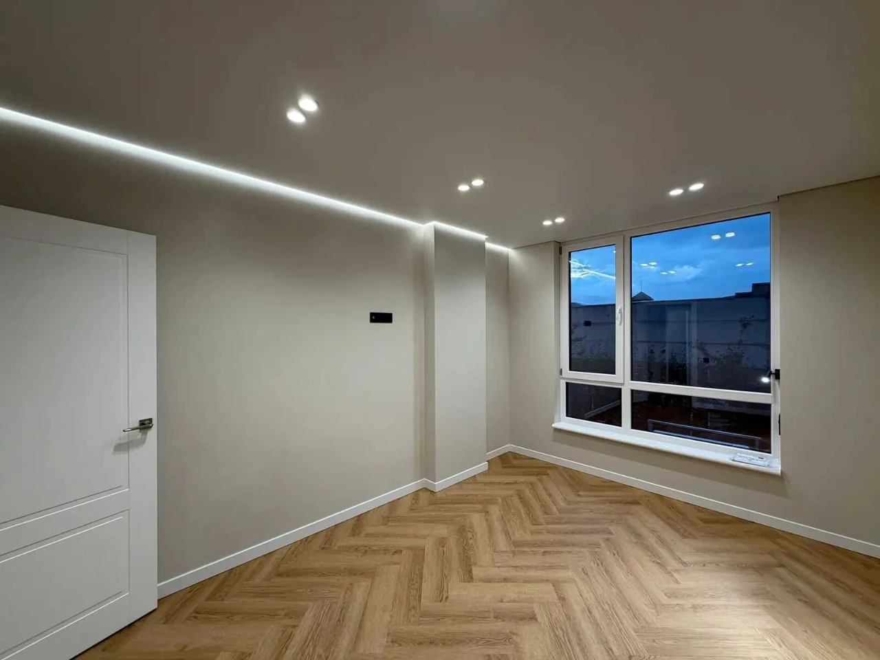 One-bedroom apartment with renovation, 3 floors