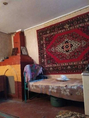Продається земельна ділянка з дачним будиноком