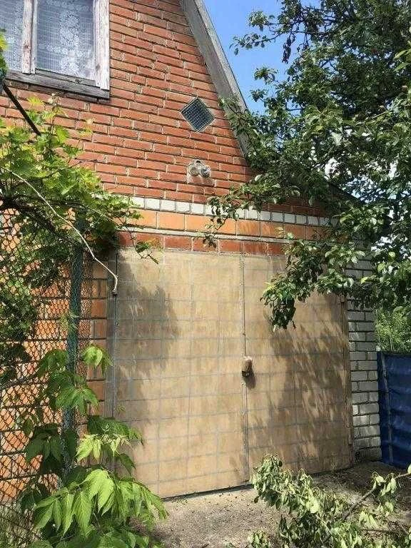 Продається земельна ділянка з дачним будиноком