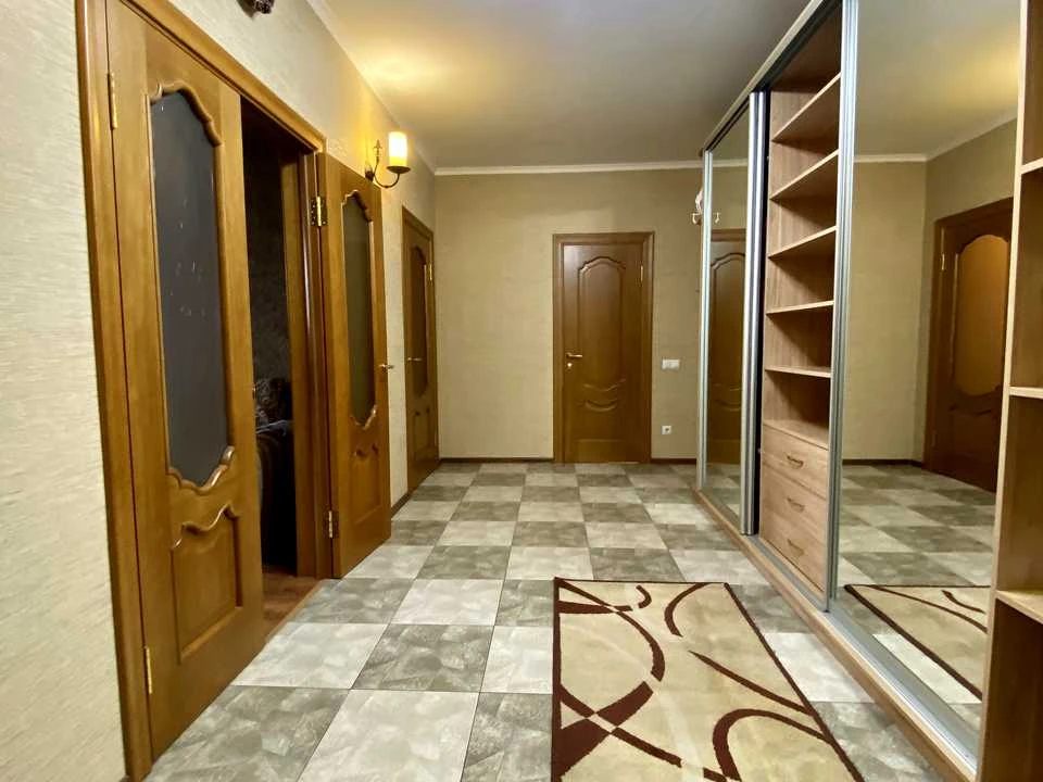 Квартира. Київ, Михаила Максимовича вулиця