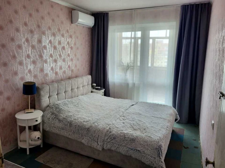 Apartment. Dnipro, Donetsk Avenue