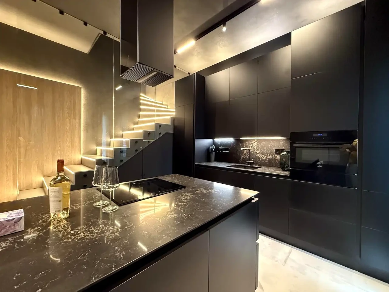Продаж квартири 3-кімн. 142 м² 6/7 пов.