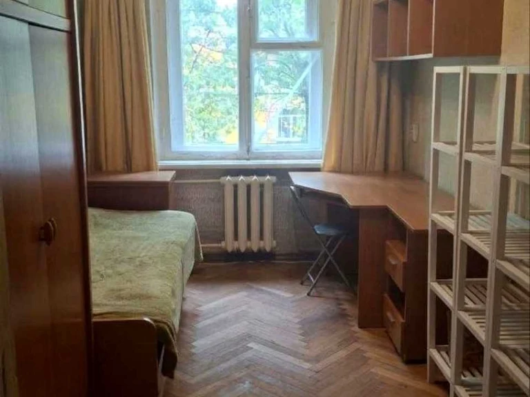 Квартира. Киев, Метробуловская улица