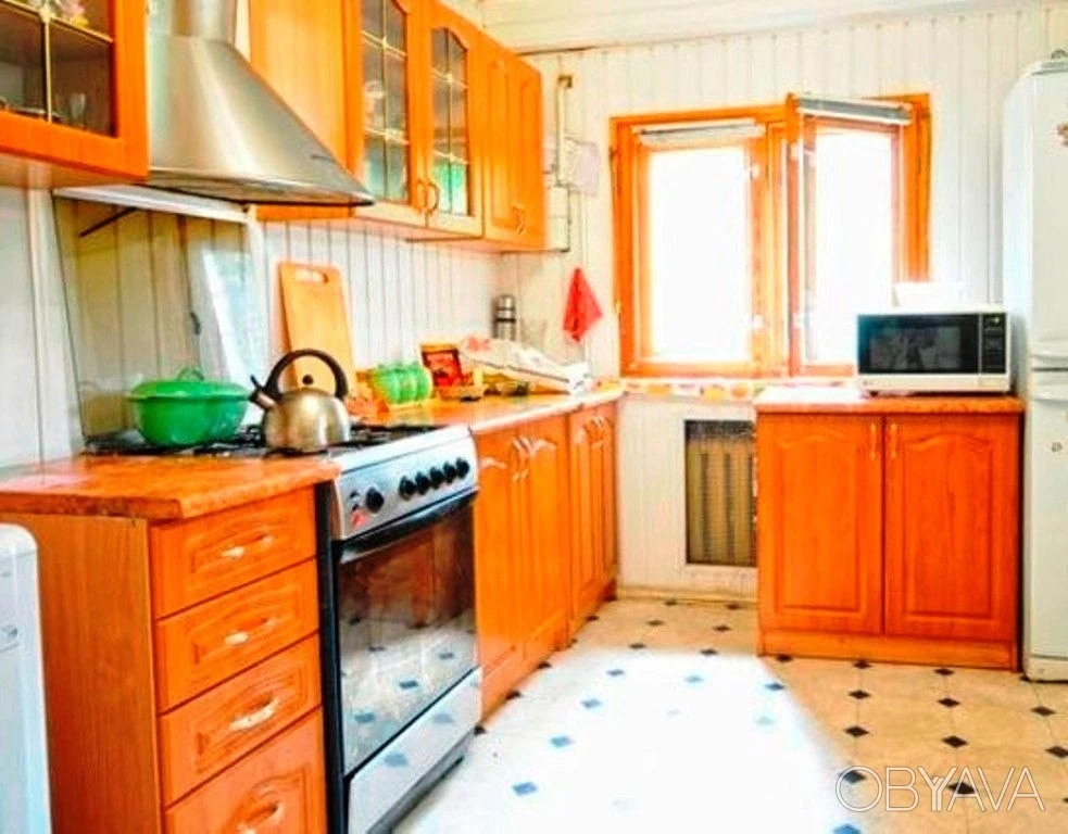 Продаж будинку під житло або офіс, вулиця Абрикосова, 8