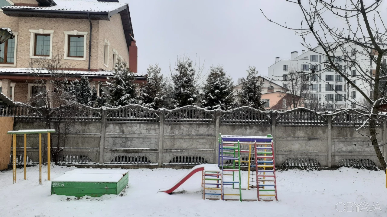 Продаж будинку під житло або офіс, вулиця Абрикосова, 8