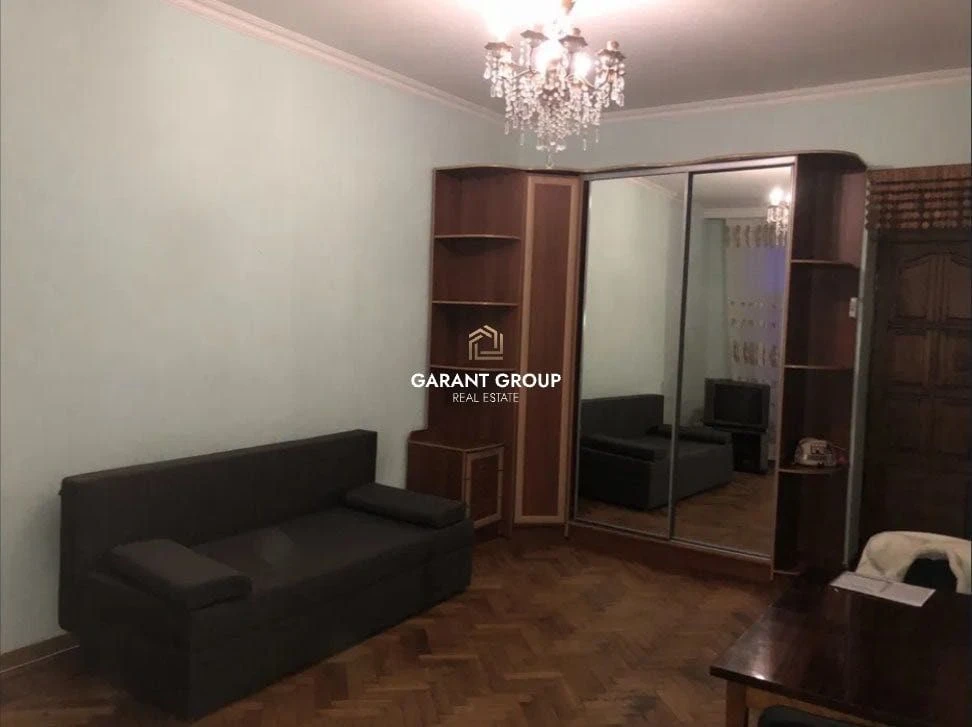 Трехкомнатная квартира в центре Одессы