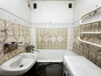Продажа 3-комнатной квартиры, АГВ Космонавтов Чешка