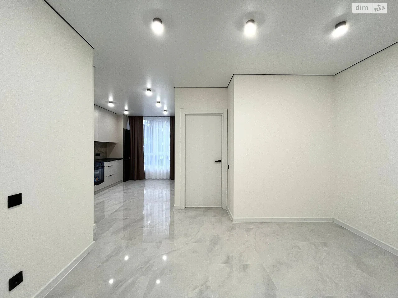 Apartment for Sale: Pasichna