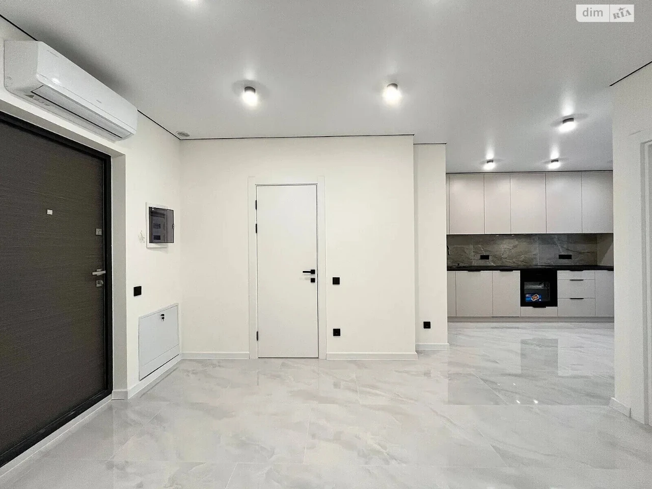 Apartment for Sale: Pasichna