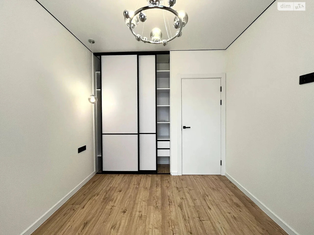 Apartment for Sale: Pasichna