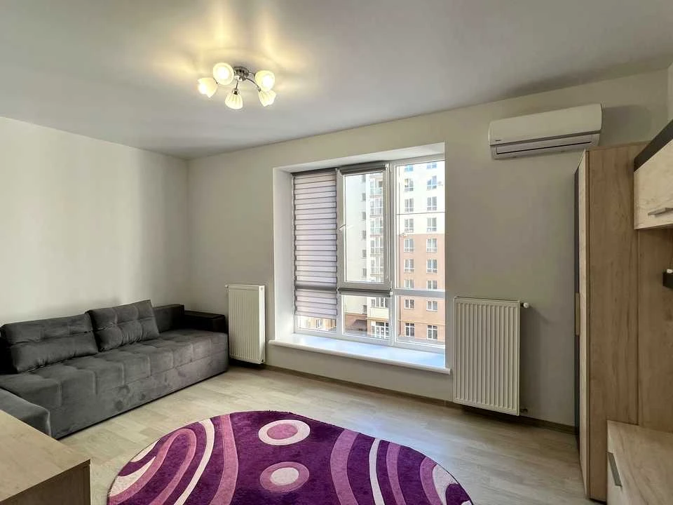 Apartment. Ivano-Frankisk, Chornovola Street
