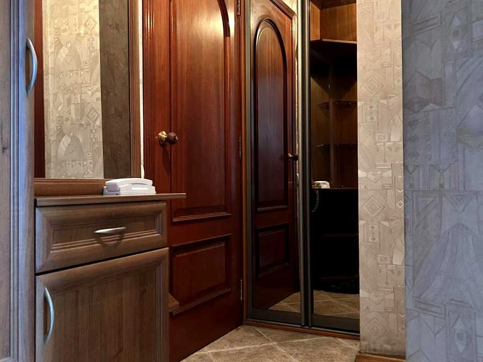 Apartment. Rusanova embankment, вул.