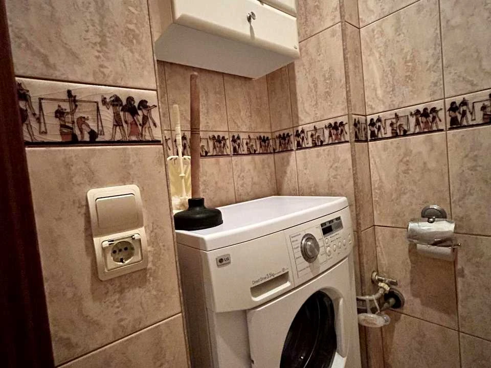 Apartment. Rusanova embankment, вул.