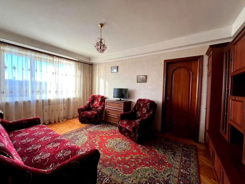 Apartment. Rusanova embankment, вул.