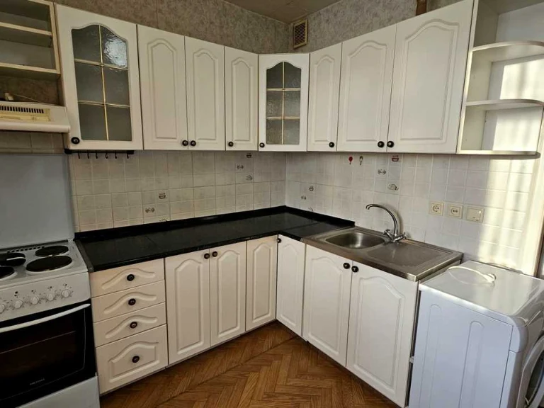 Apartment. Mikhail Gryshko Street, Kyiv