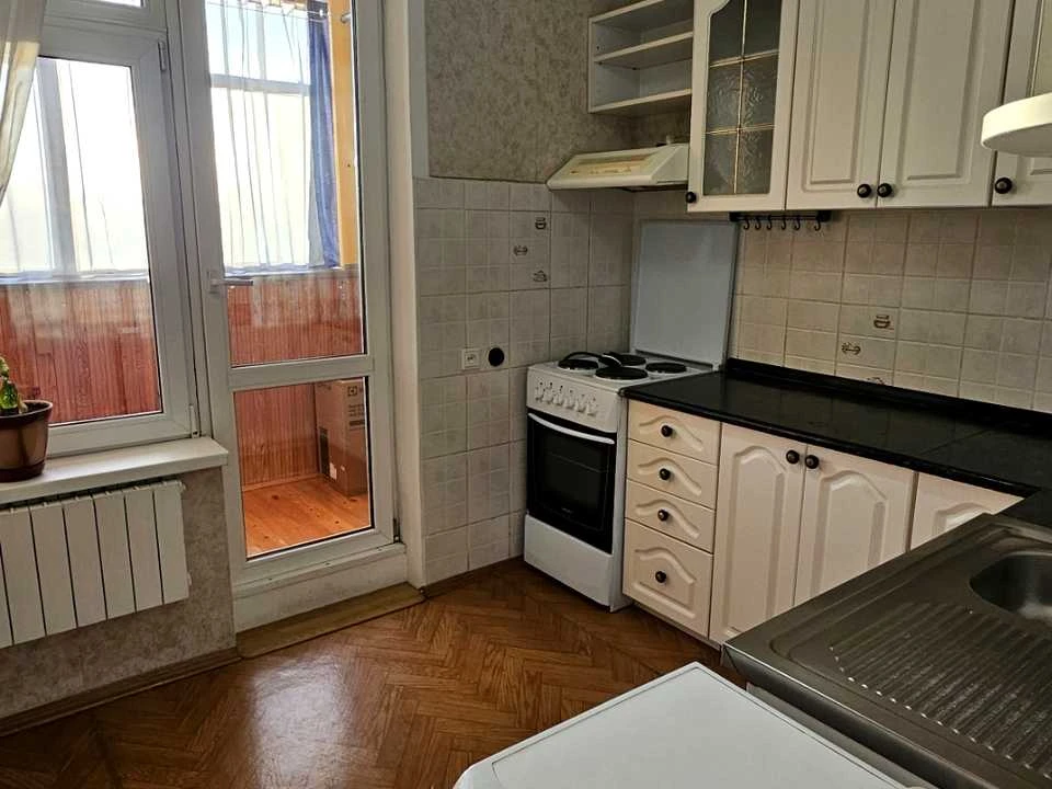 Apartment. Mikhail Gryshko Street, Kyiv
