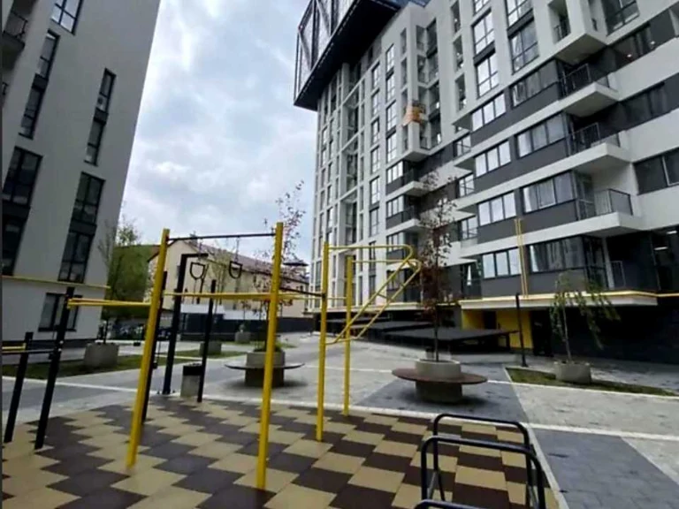 Квартира. Львів, вулиця Героїв УПА, 73В