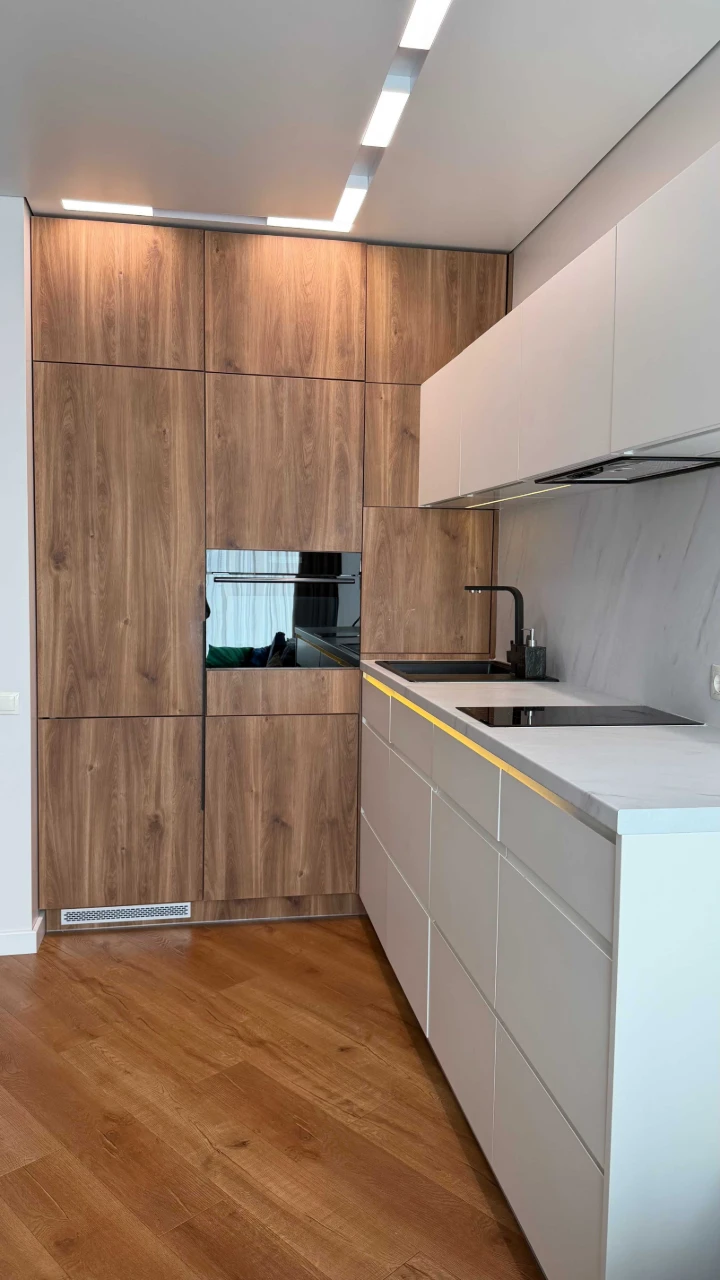 New Construction Parking-Shelter Modern Renovation All Furniture Appliances