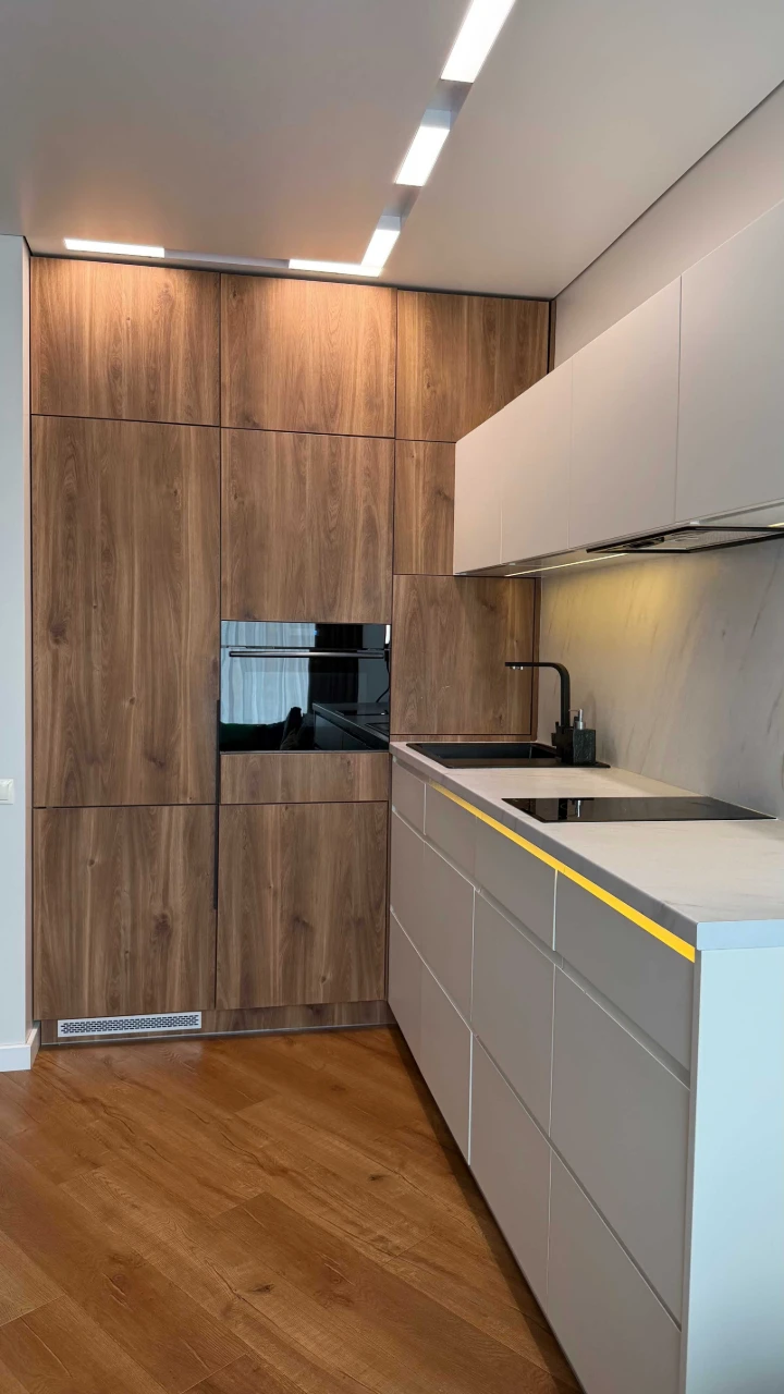 New Construction Parking-Shelter Modern Renovation All Furniture Appliances