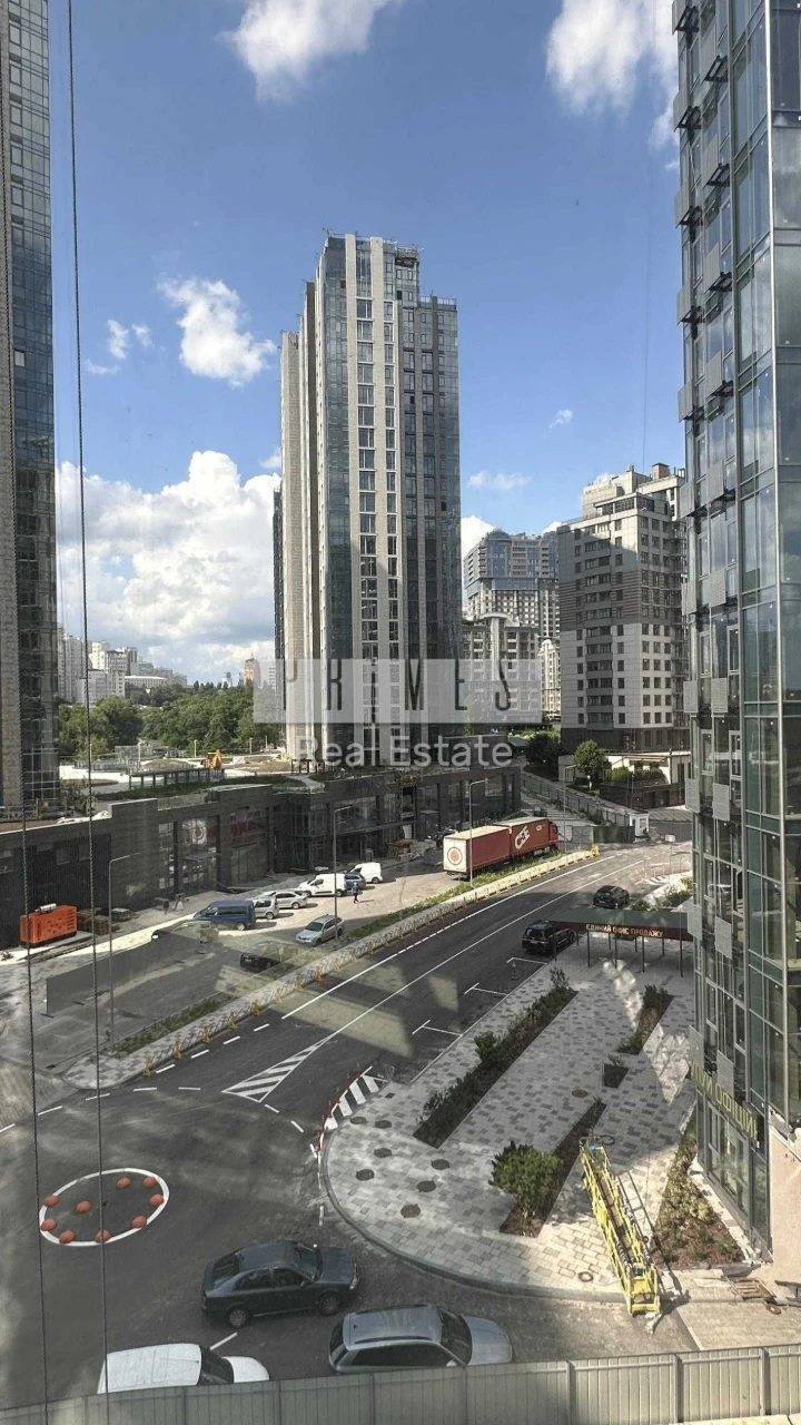 Продажа 5-комнатной квартиры, ЖК «Новопечерские Липки», 8