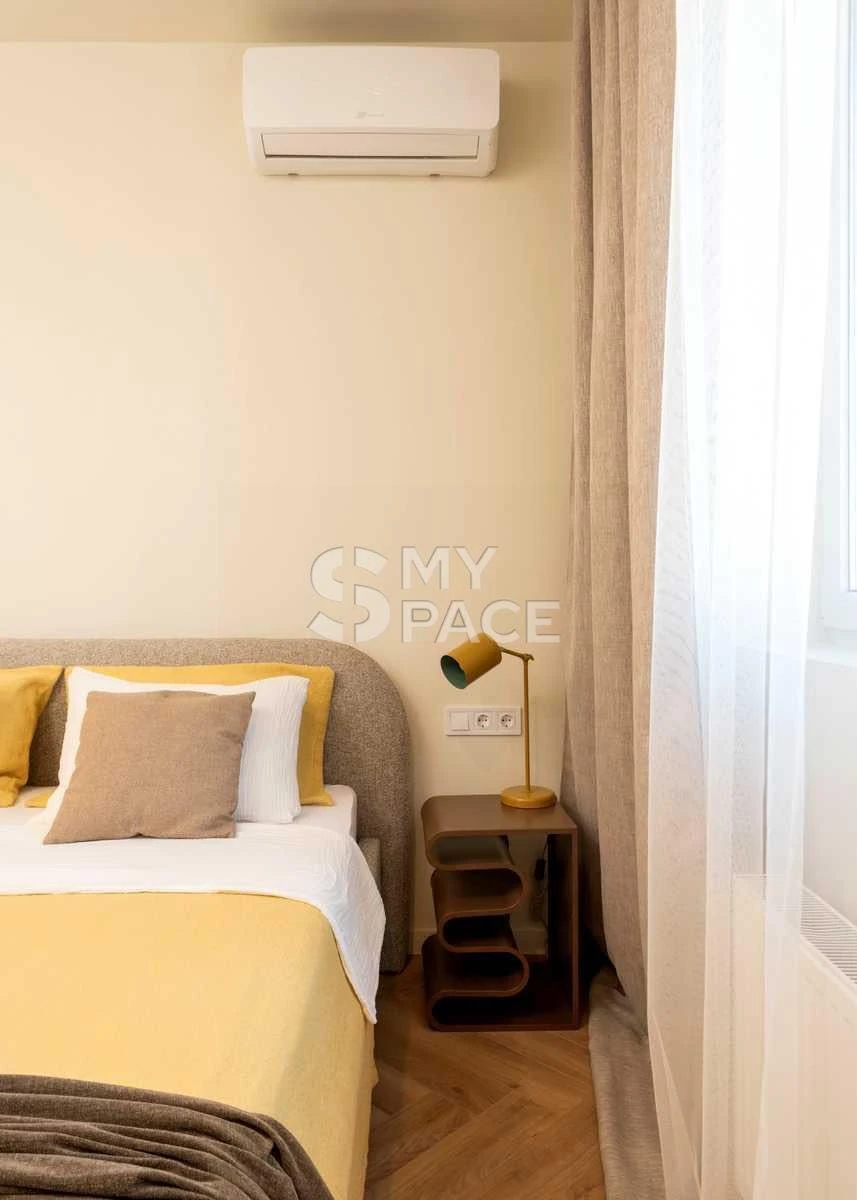 Apartment for Sale: Голосіївський Business Class Residence