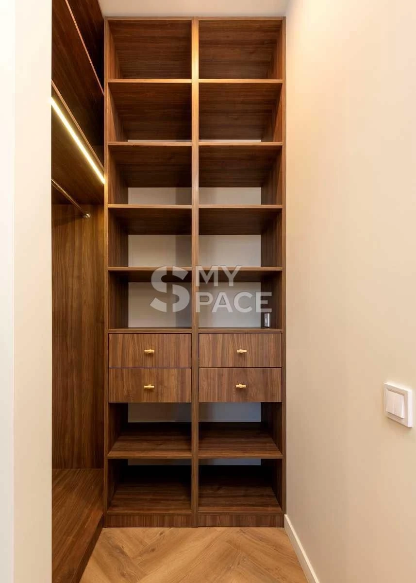 Apartment for Sale: Голосіївський Business Class Residence