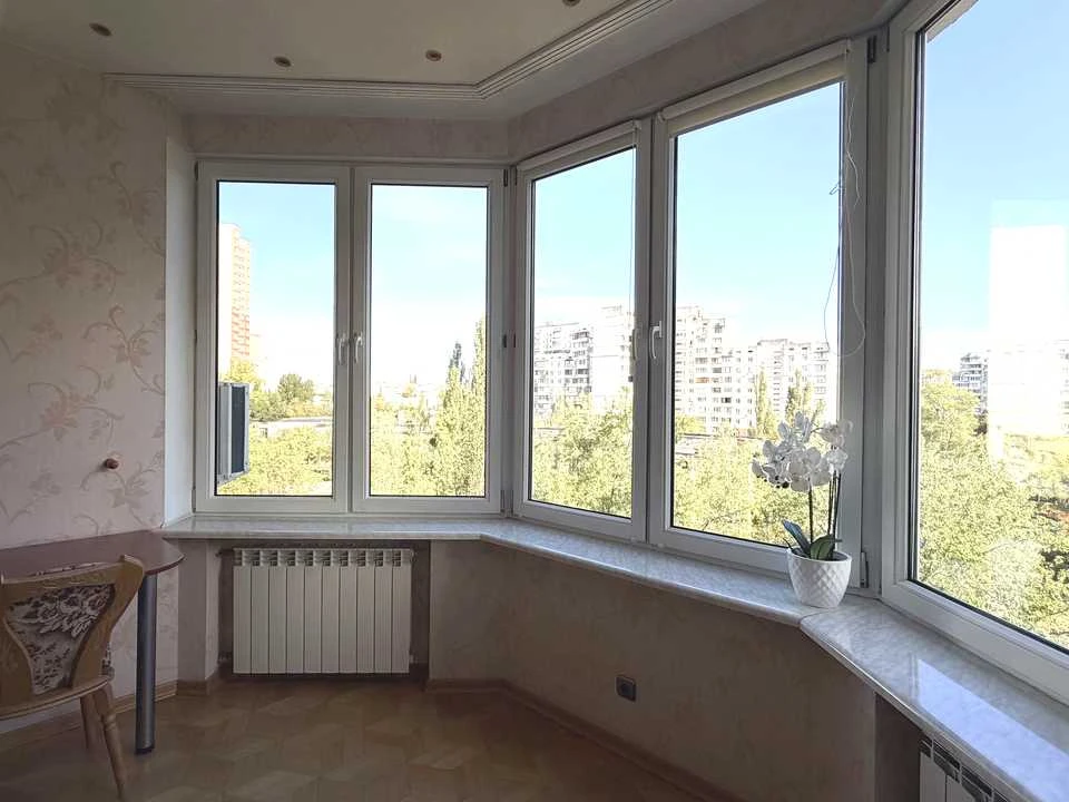 Квартира. Київ, вулиця Левка Лук'яненка