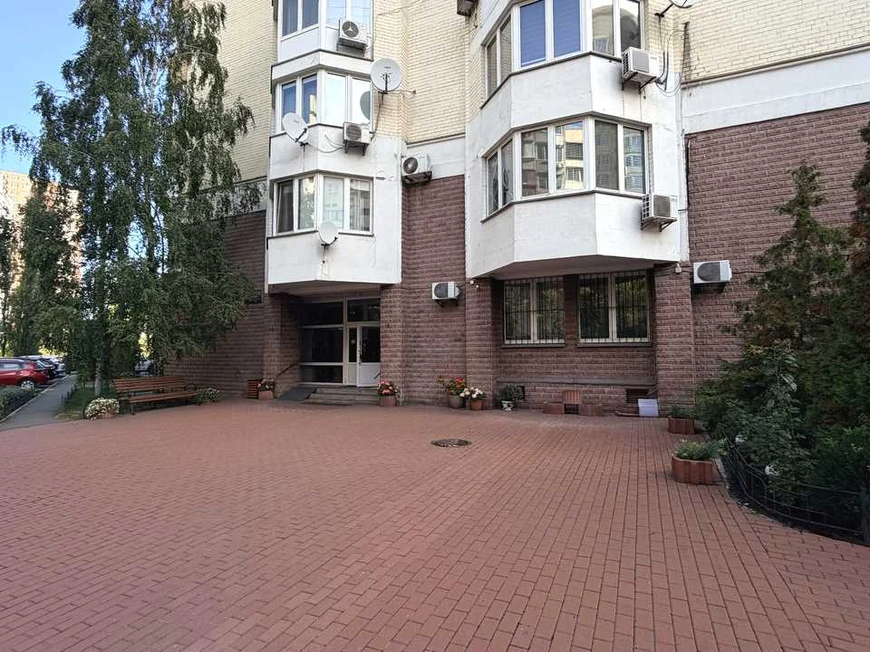 Квартира. Київ, вулиця Левка Лук'яненка