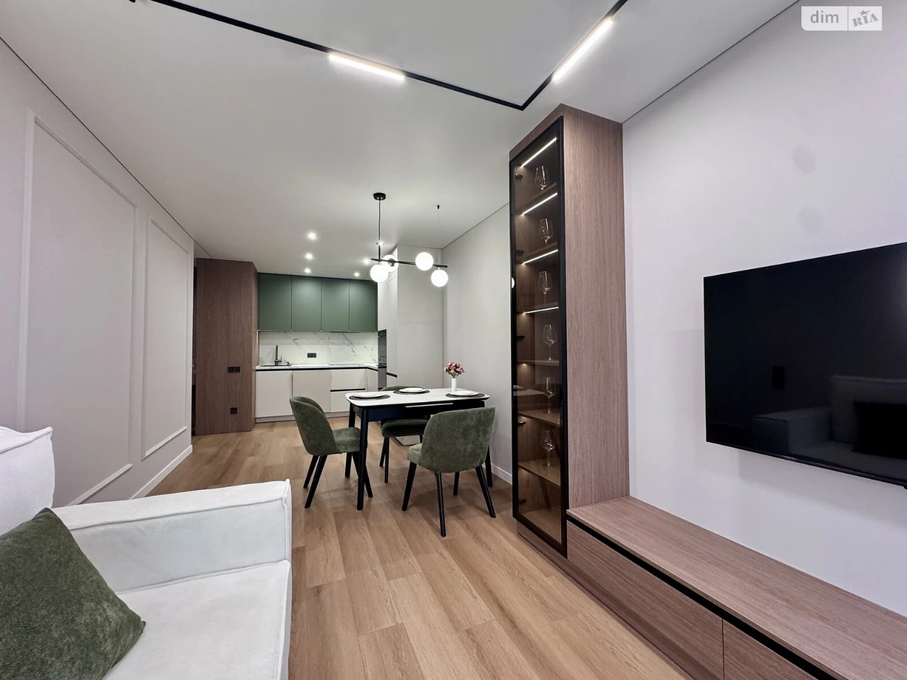 Apartment for Sale: Pasichna