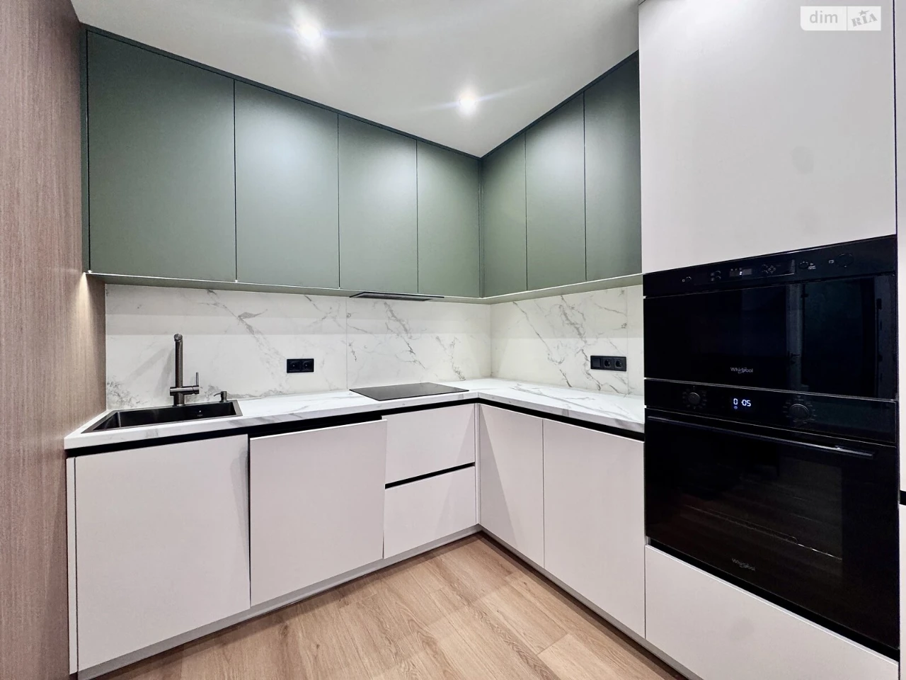 Apartment for Sale: Pasichna