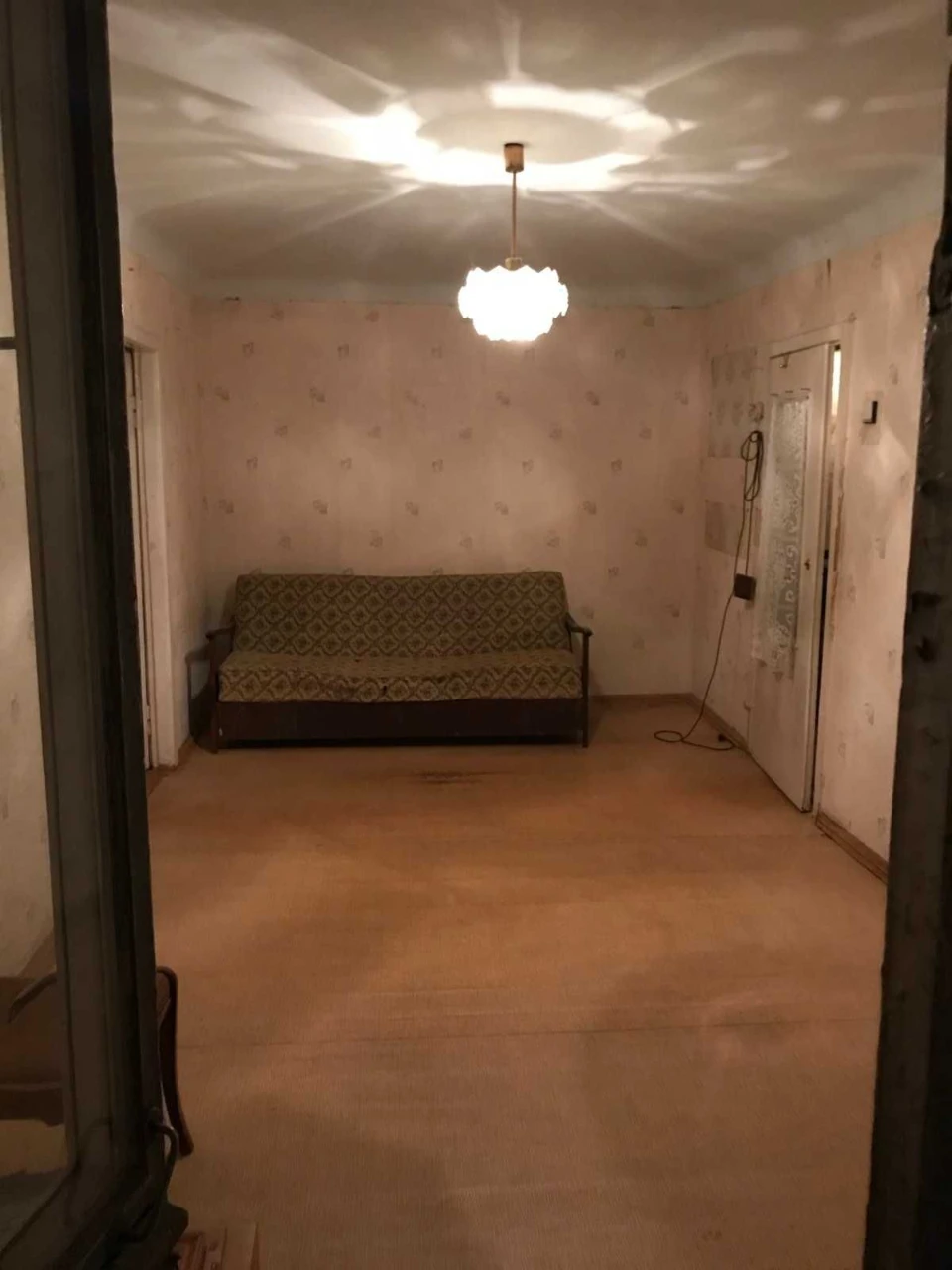 Quick sale of 2-room apartment in the area of KhAI, Vadim Manko street
