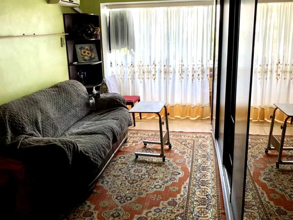Квартира. Київ, Оболонська вул.