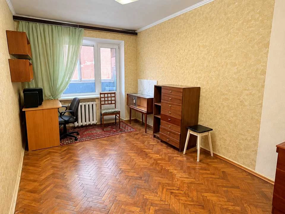 Квартира. Київ, Богданівська вул.