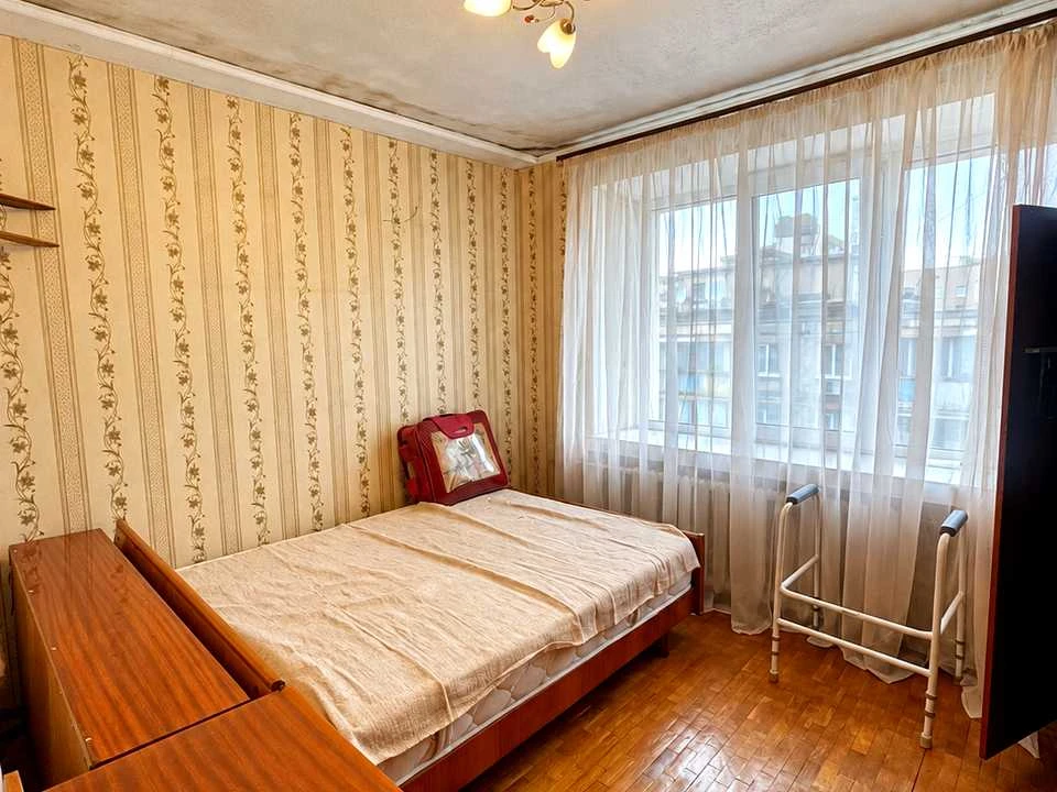 Квартира. Київ, Богданівська вул.