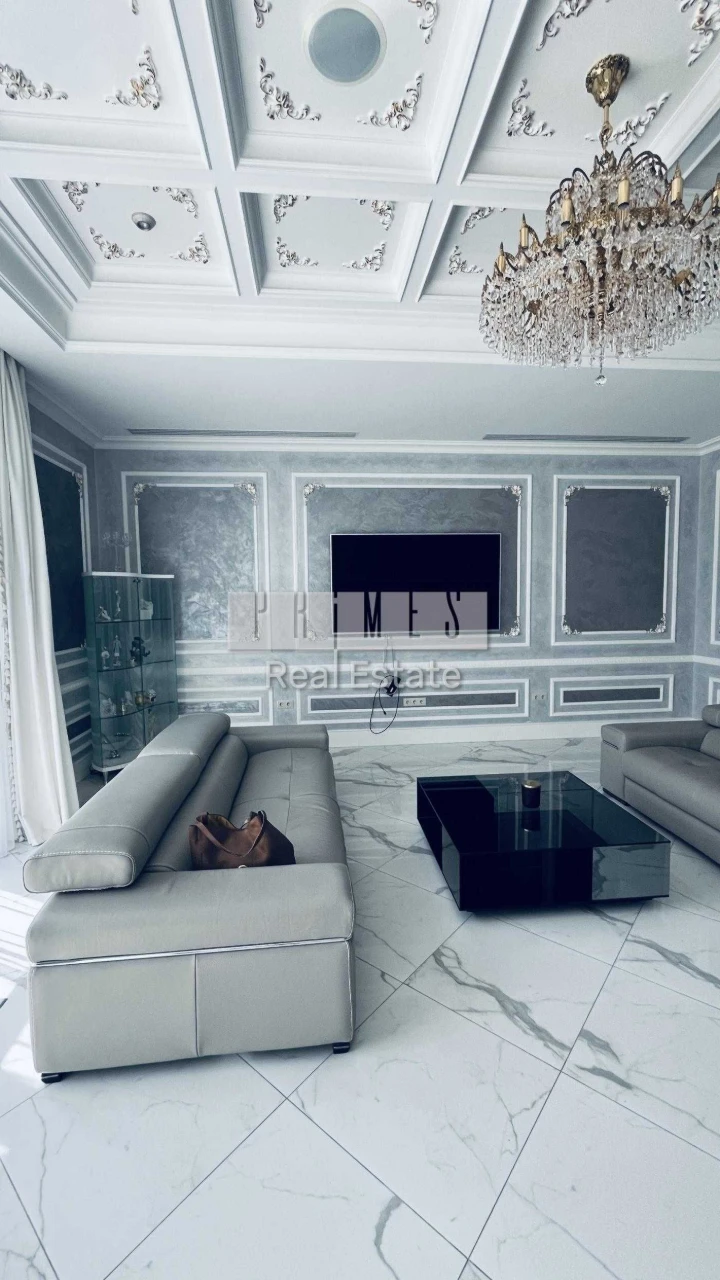 House 550 m² in Holosiiv district, Dobry Shliakh street