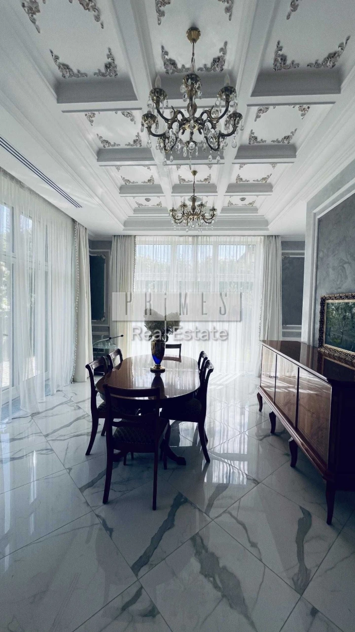 House 550 m² in Holosiiv district, Dobry Shliakh street