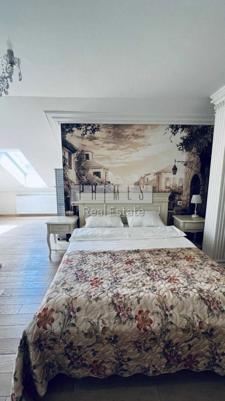 House 550 m² in Holosiiv district, Dobry Shliakh street