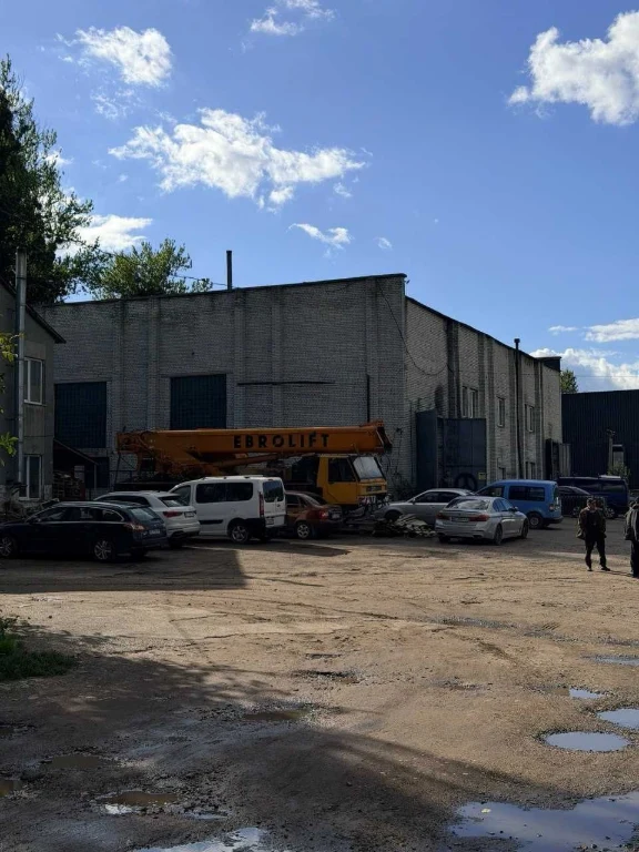 Продажа участка в Львове с действующим имущественным комплексом 1,2 Га