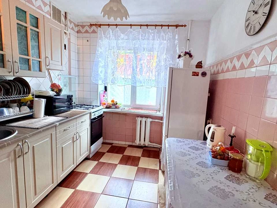 Квартира. Одеса, Середньофонтанская улица
