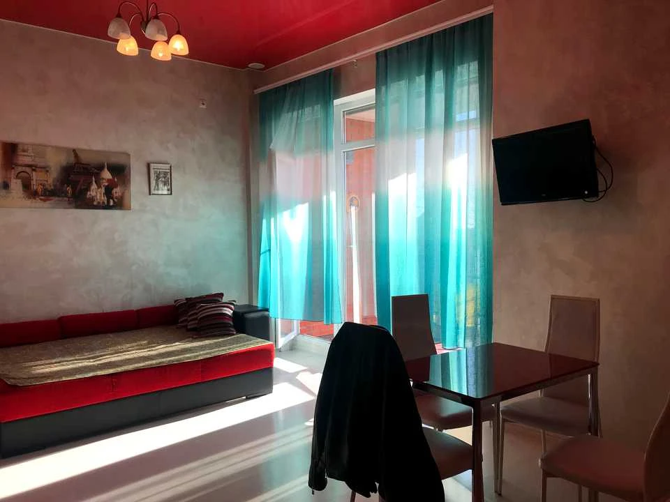 Apartment. Odessa, Bazarna st.